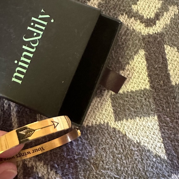 Mint and Lilly bracelet - NIB when your wings were ready I was not - Picture 6 of 6